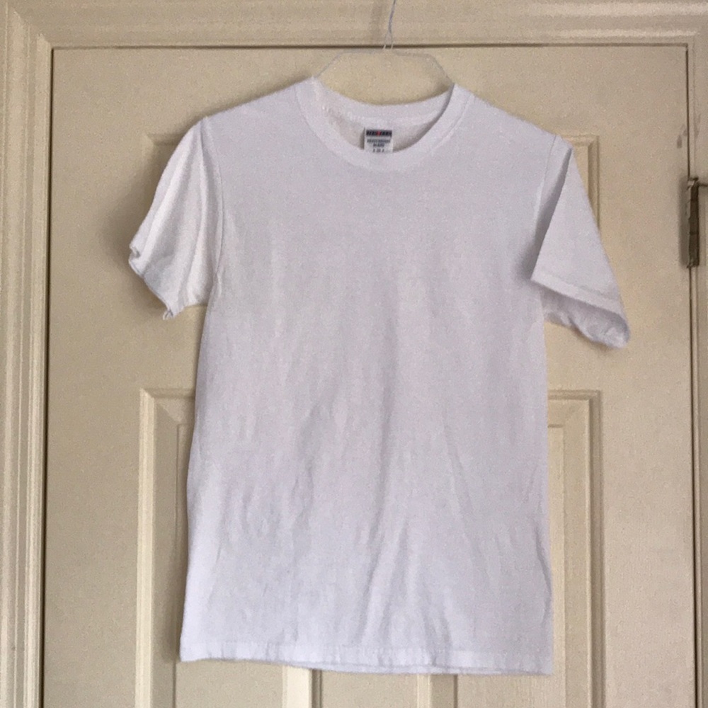 🎁 3/$15 - White T-Shirt (2@$8)